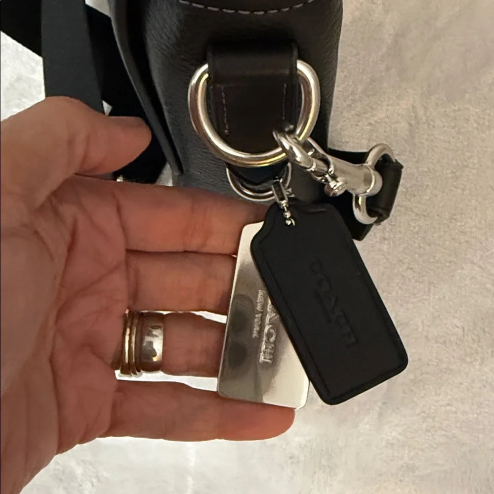 Lucas Crossbody Coach Bag - Picture 11 of 11